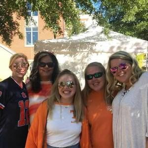 Meet your Posher, Madison